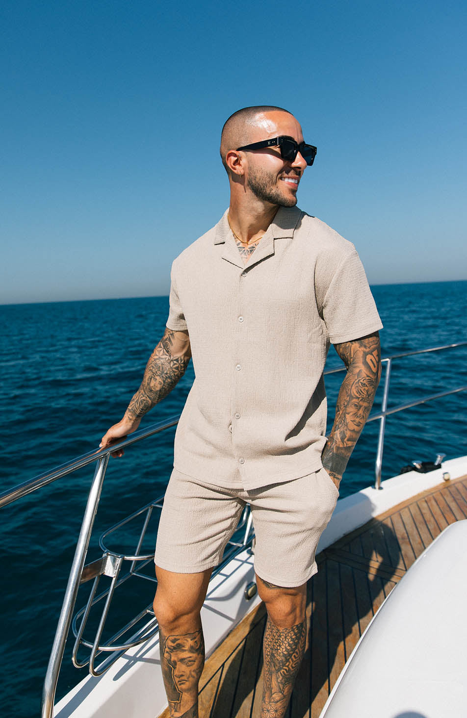 Eivissa Slim Stretch Shorts in Taupe