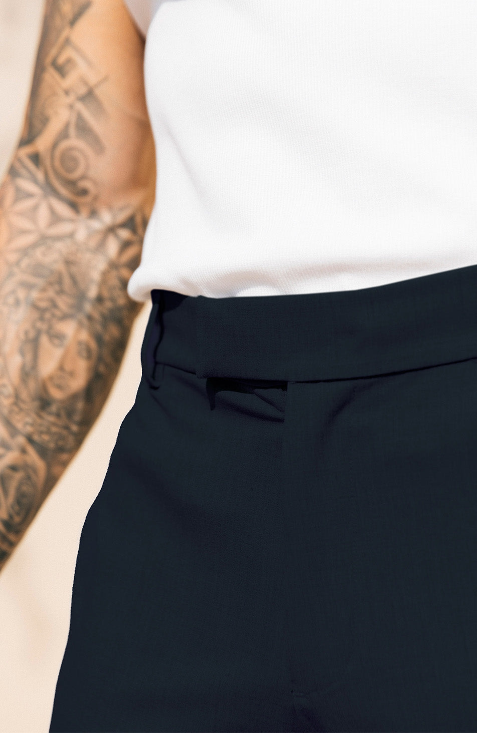 Aster Tailored Stretch Fit Short in Navy