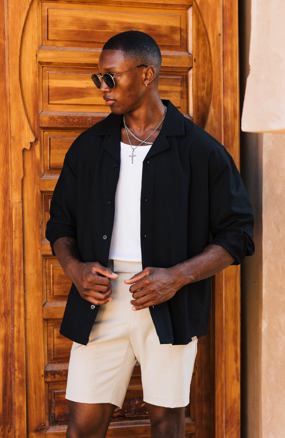 Deveron Oversized Long Sleeve Revere Shirt in Black