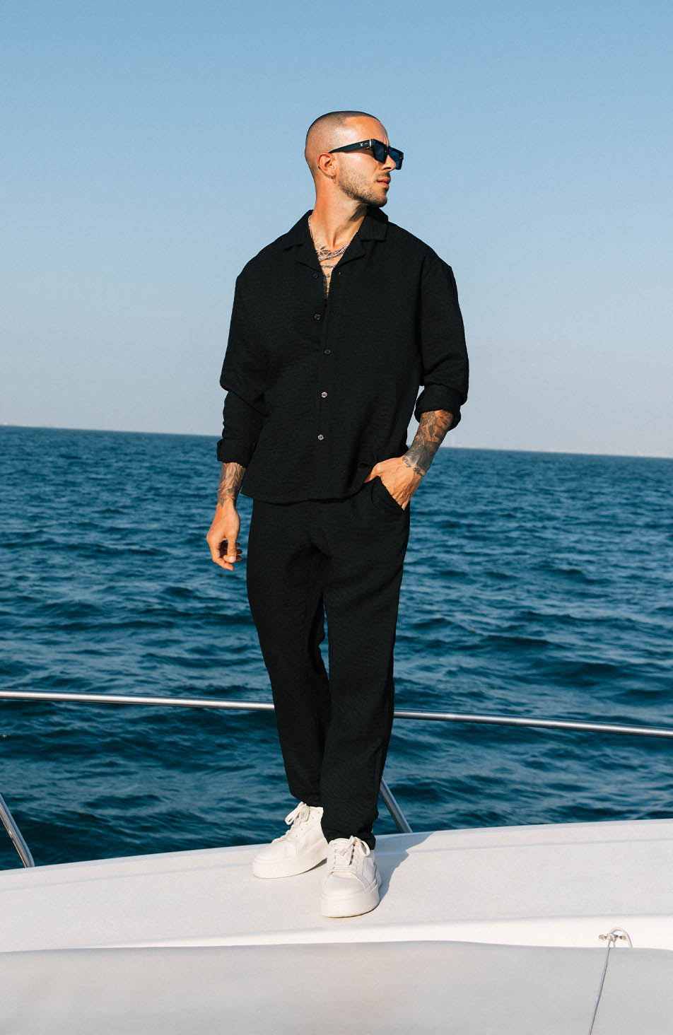 Fiorano Long Sleeve Relaxed Fit Shirt in Black