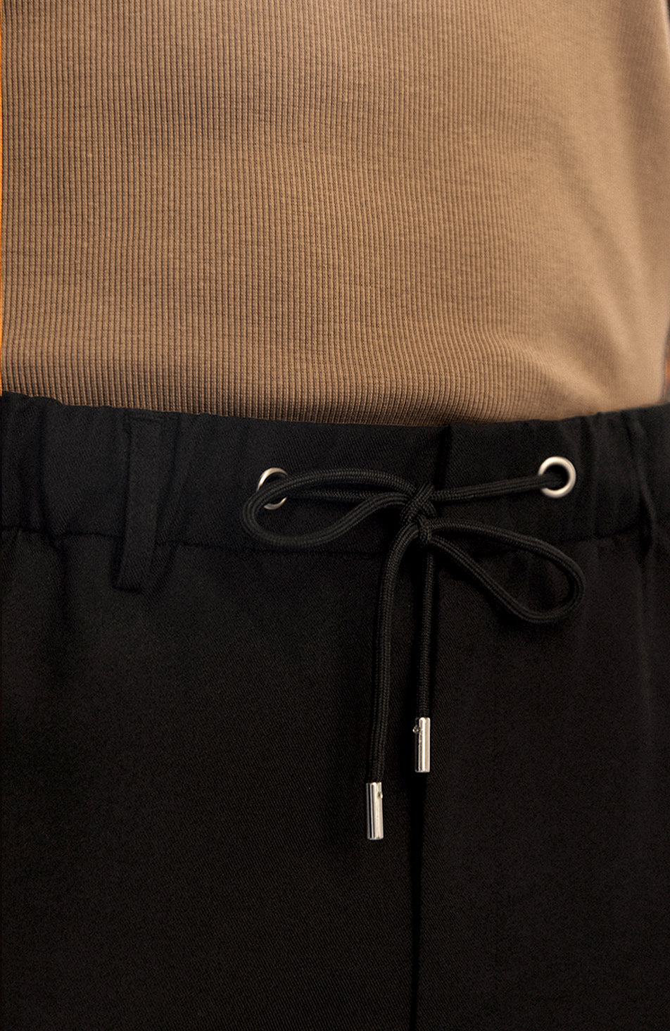 Deveron Tailored Drawstring Trousers in Black