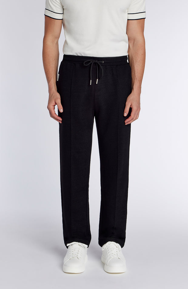 Model is 5'11, Waist 32in and wearing W32