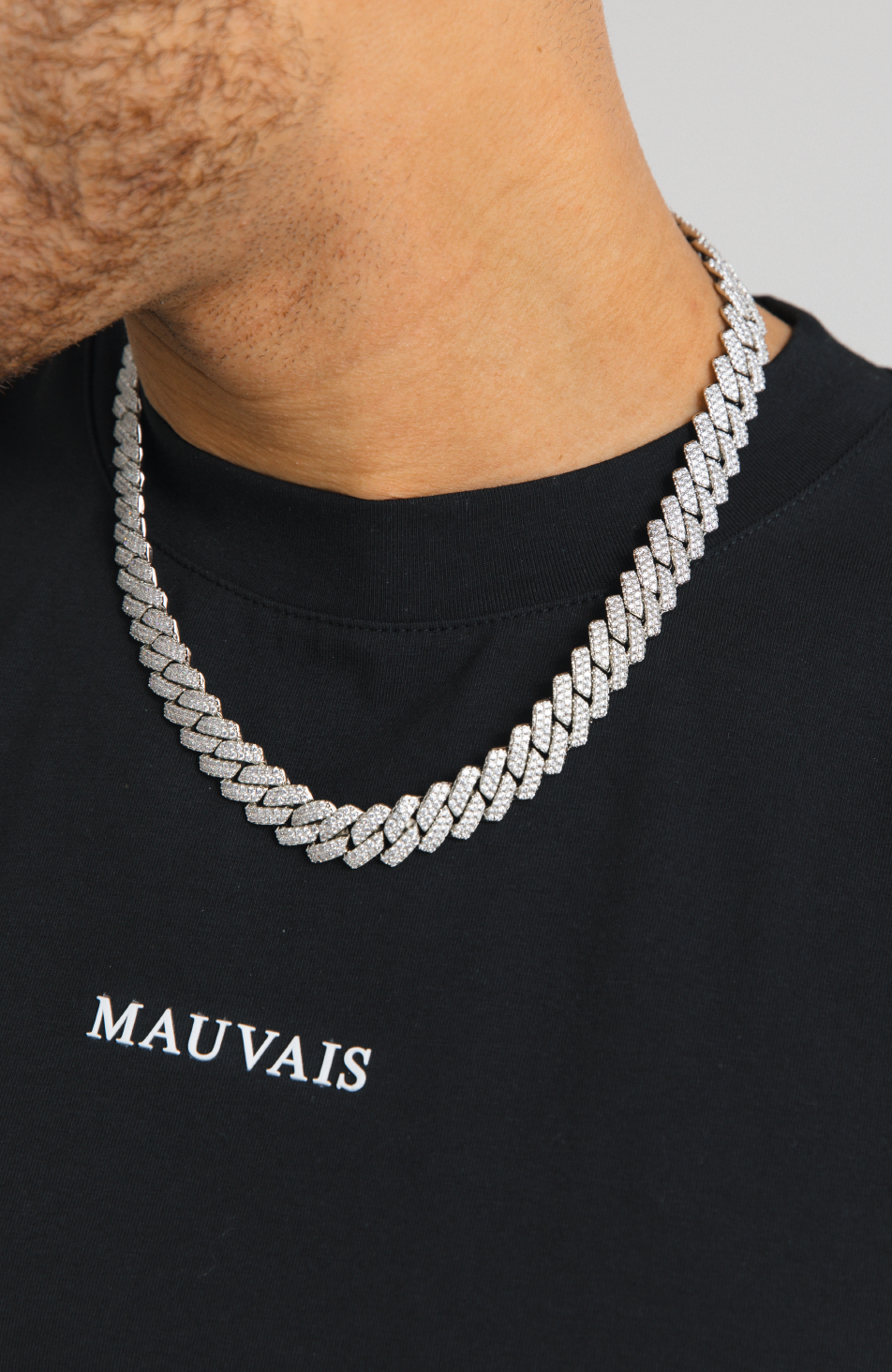 MAUVAIS