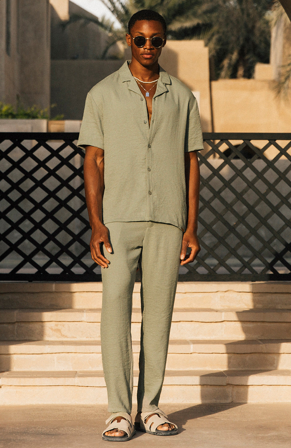 Fiorano Relaxed Fit Trousers in Sage