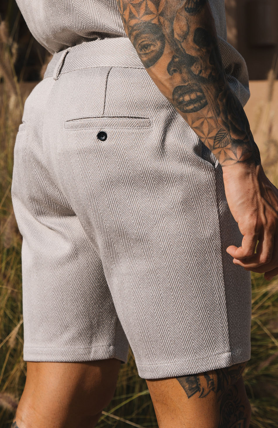 Zig Zag Slim Shorts in Ice Grey