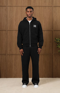 Model is 6ft 2, wearing W34