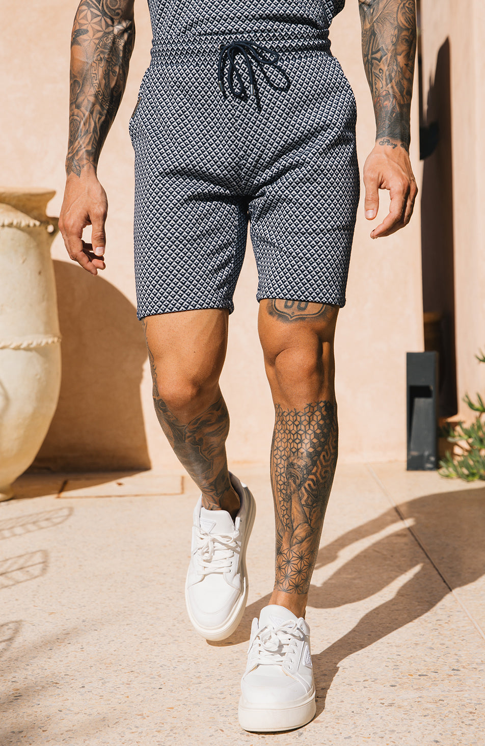 Geo Knit Shorts in Navy
