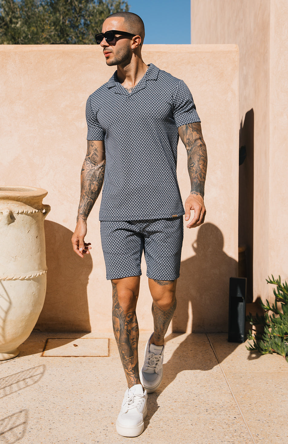 Geo Knit Shorts in Navy