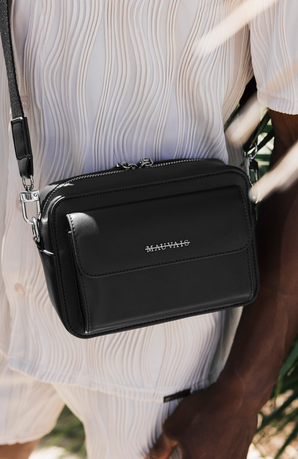 Santori Cross Body Bag in Black