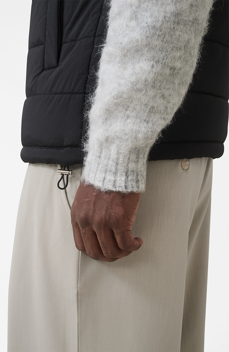 Thar Light Weight Gilet in Black