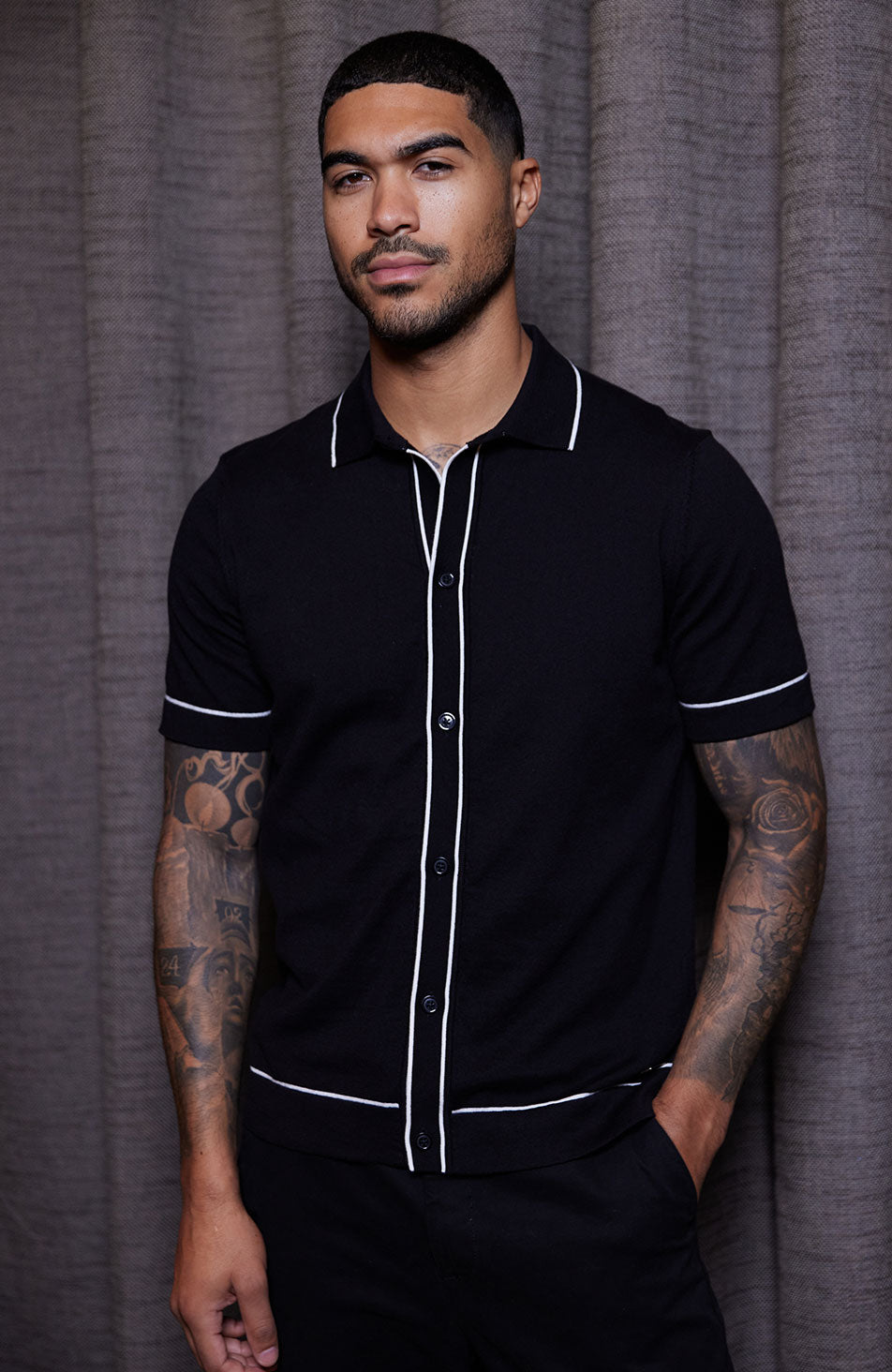 Luciano Slim Knit Shirt in Black