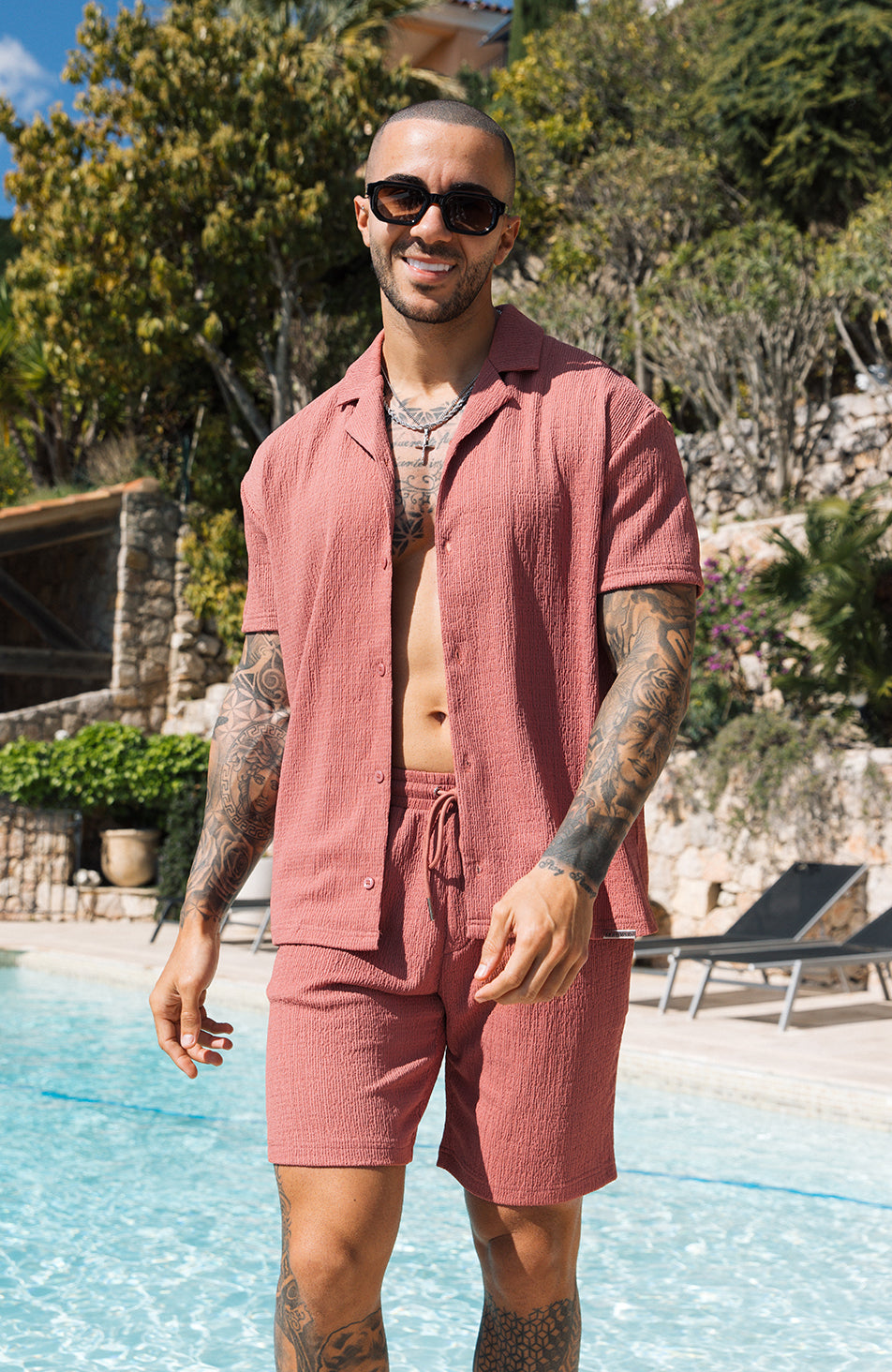 Model is 5'10 wearing W30