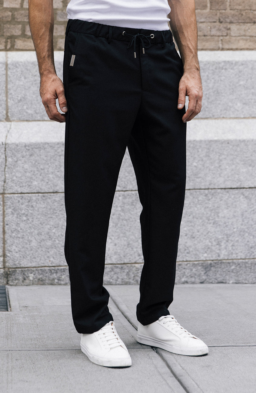 Deveron Straight Leg Trousers in Black