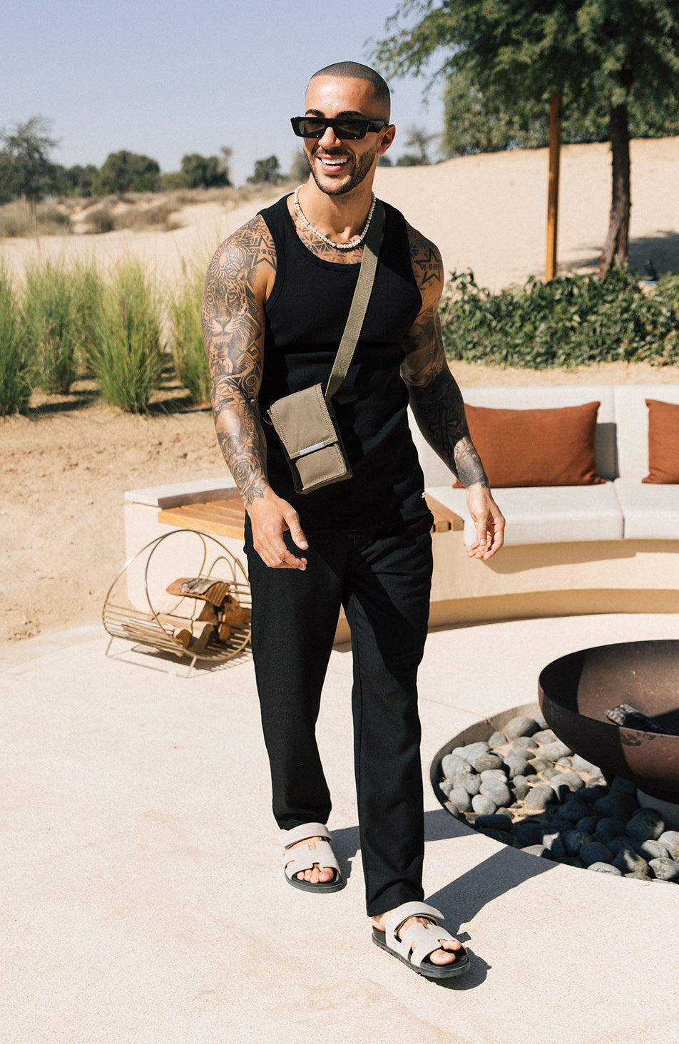 Deveron Tailored Drawstring Trousers in Black