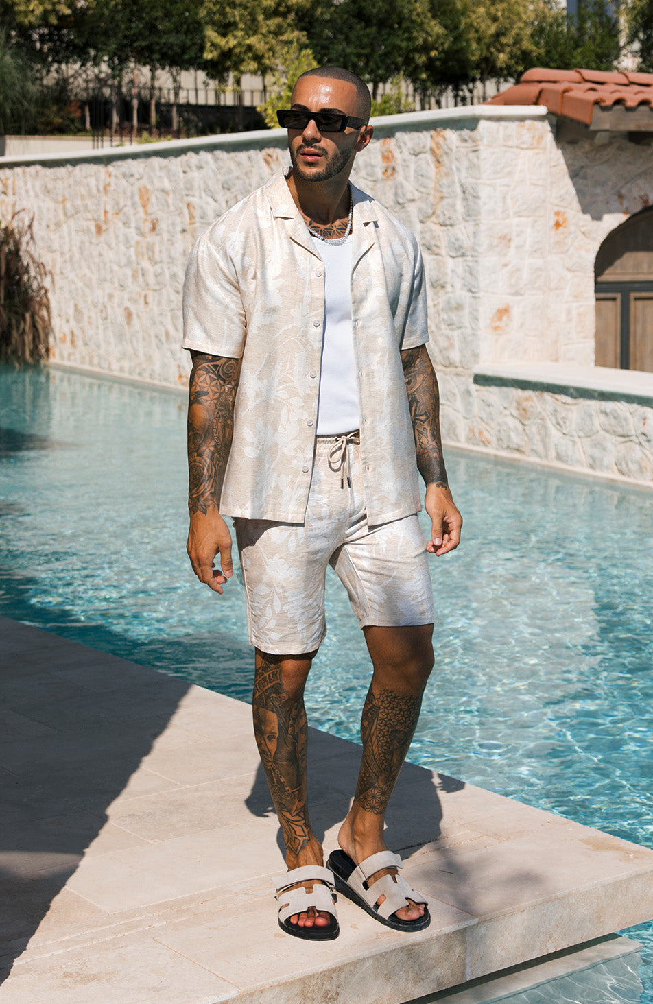 Kandima Linen Blend Floral Relaxed Fit Shorts in Cream