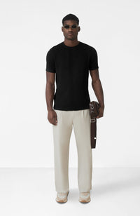 Model is 6'2 with size M chest, wearing a size M