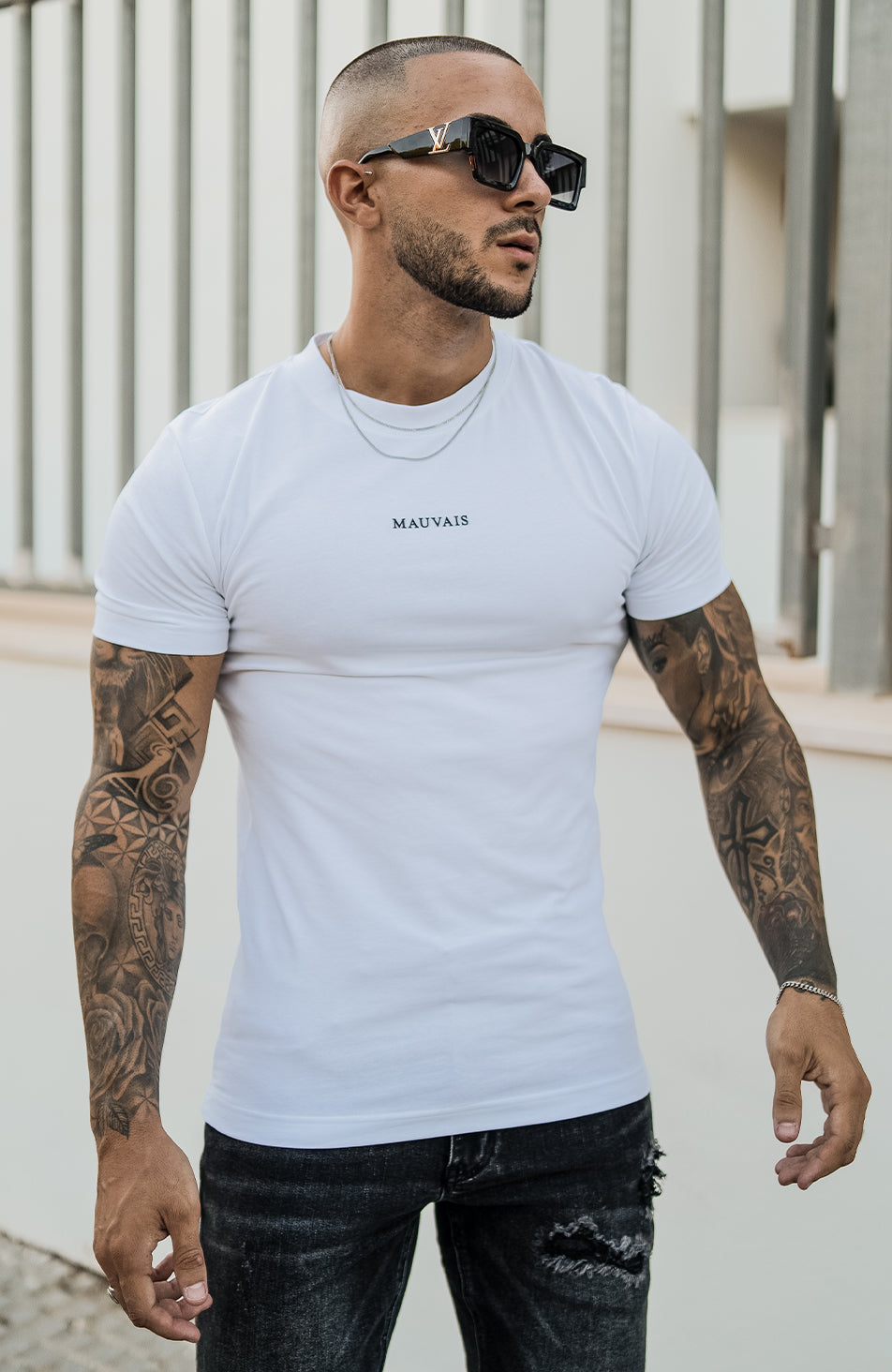 Muscle Fit Tee in White