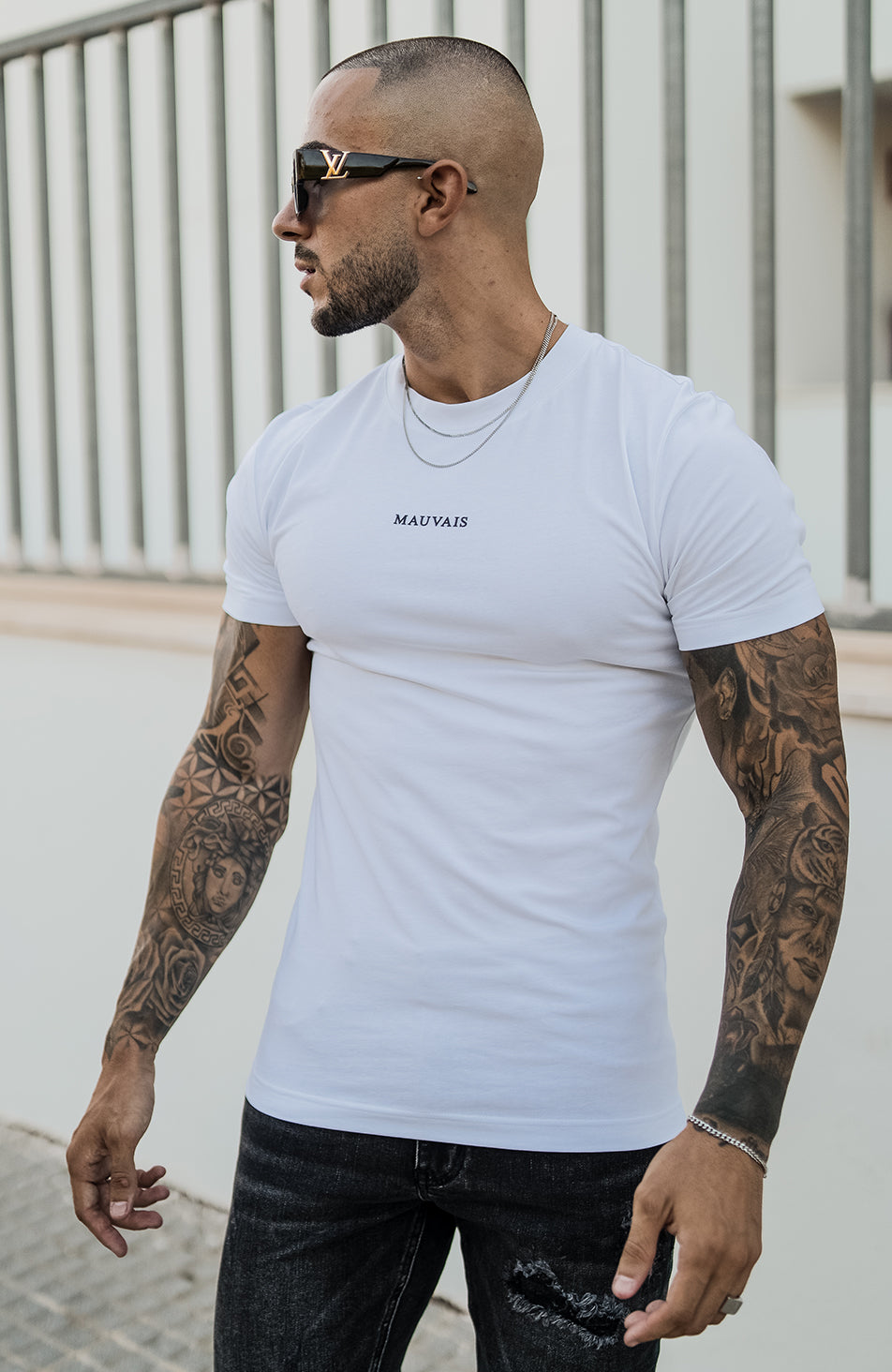Muscle Fit Tee in White