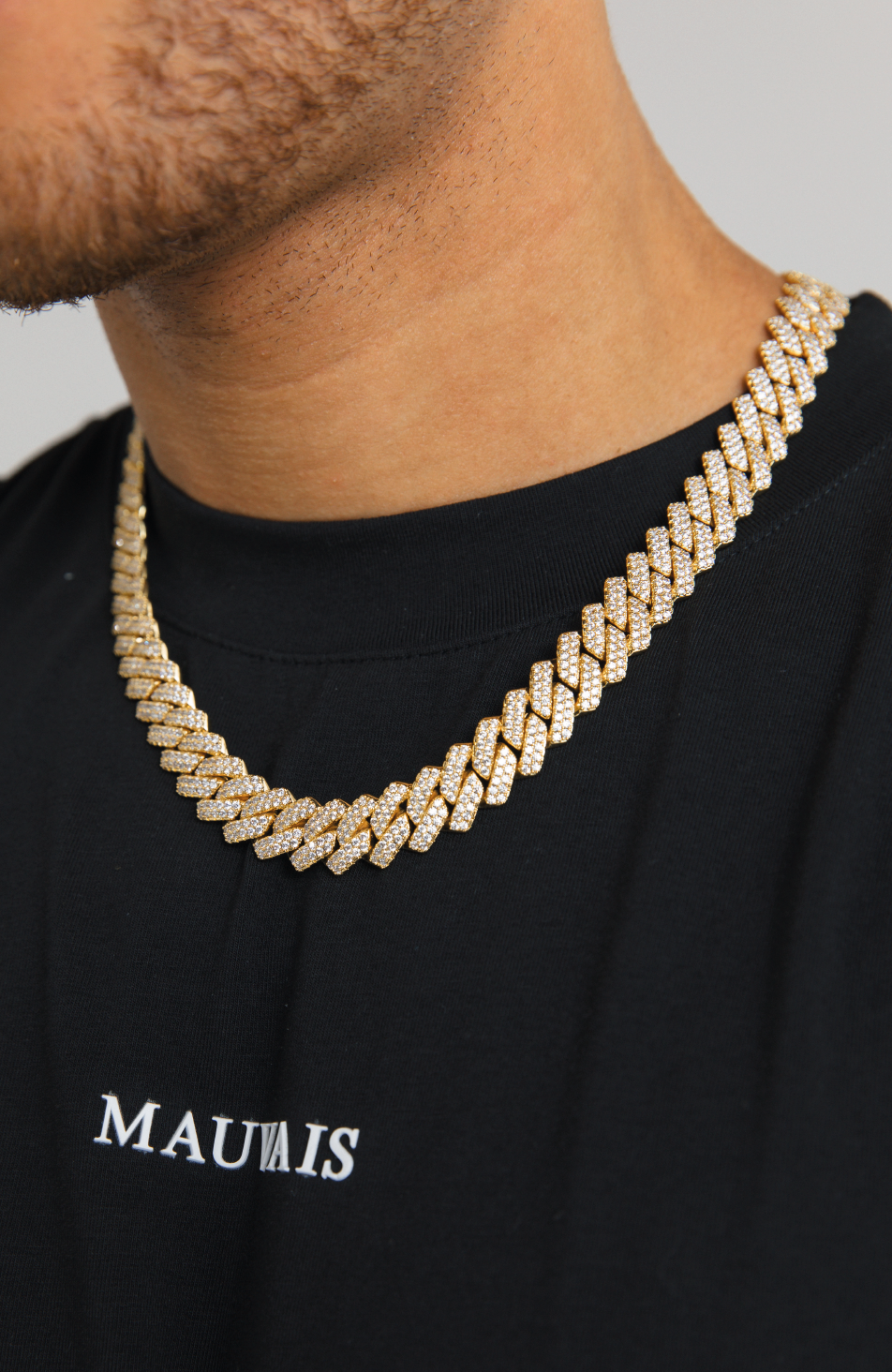 Cuban Chain in Gold