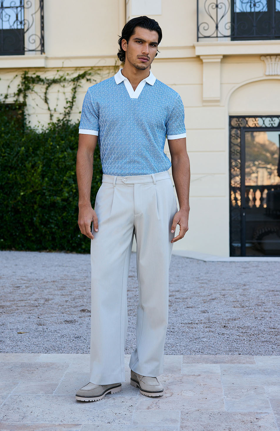 Como Relaxed Fit Pleated Tailored Trousers in Beige