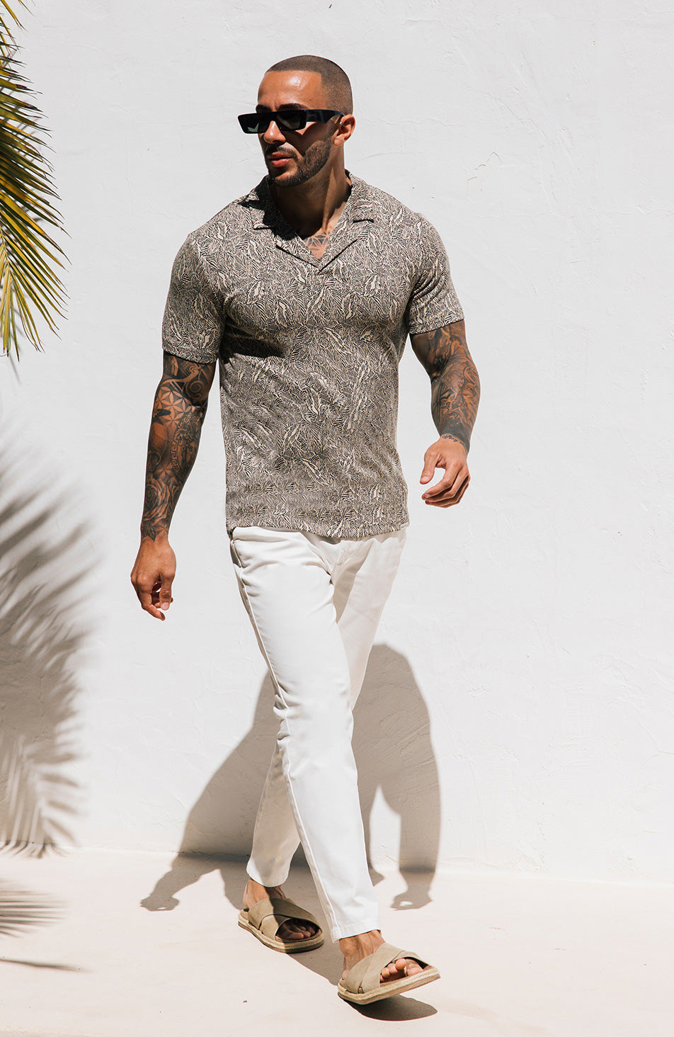 Javier Leaf Textured Slim Polo in Taupe