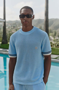 Model is 6'0 with a chest 39.5", wearing size M