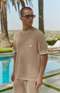 Model is 6'0 with a chest 39.5", wearing size M