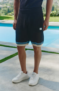 Model is 6'0 with a waist 32", wearing a W32