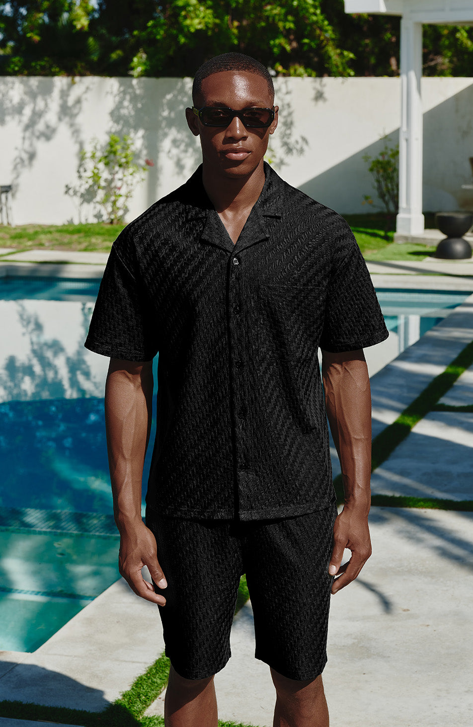 Vincent Boxy Short Sleeve Shirt in Black