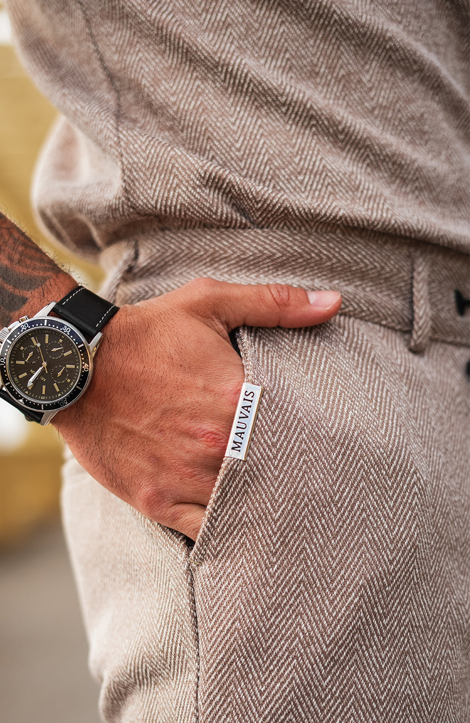 Zig Zag Slim Shorts in Taupe