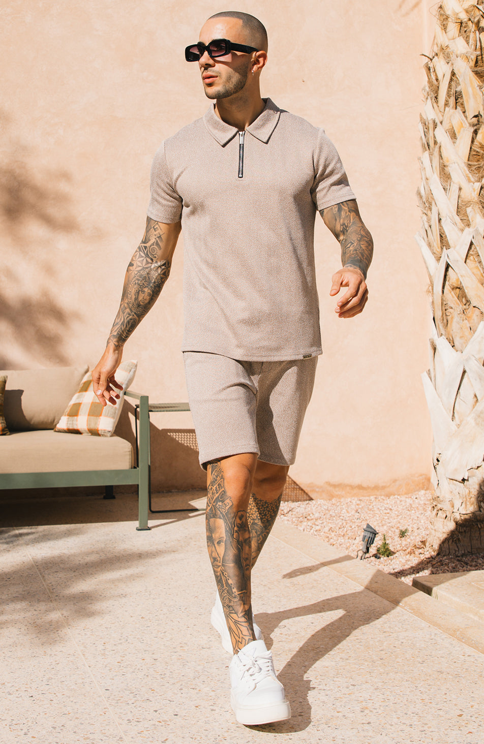 Zig Zag Slim Shorts in Taupe – MAUVAIS