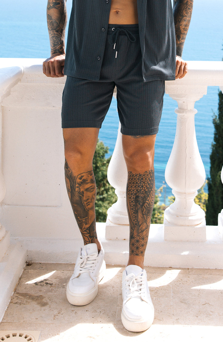 Riviera Shorts in Midnight