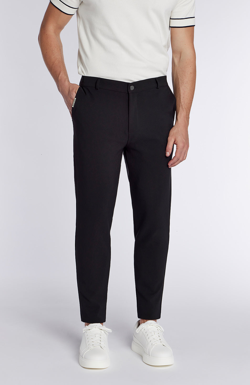 Signature Hybrid Trousers in Black