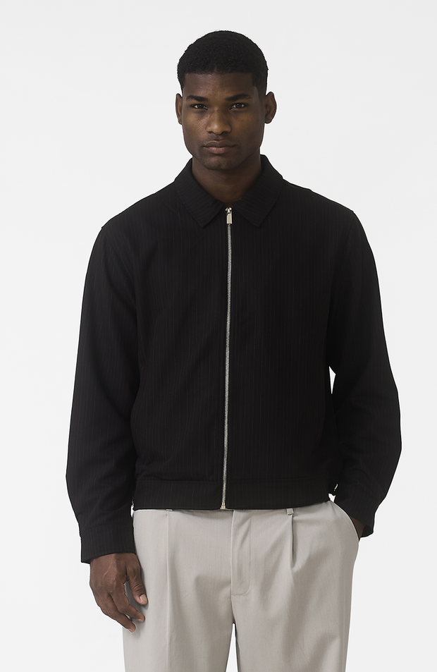 Model is 6'2 with size M chest, wearing a size M