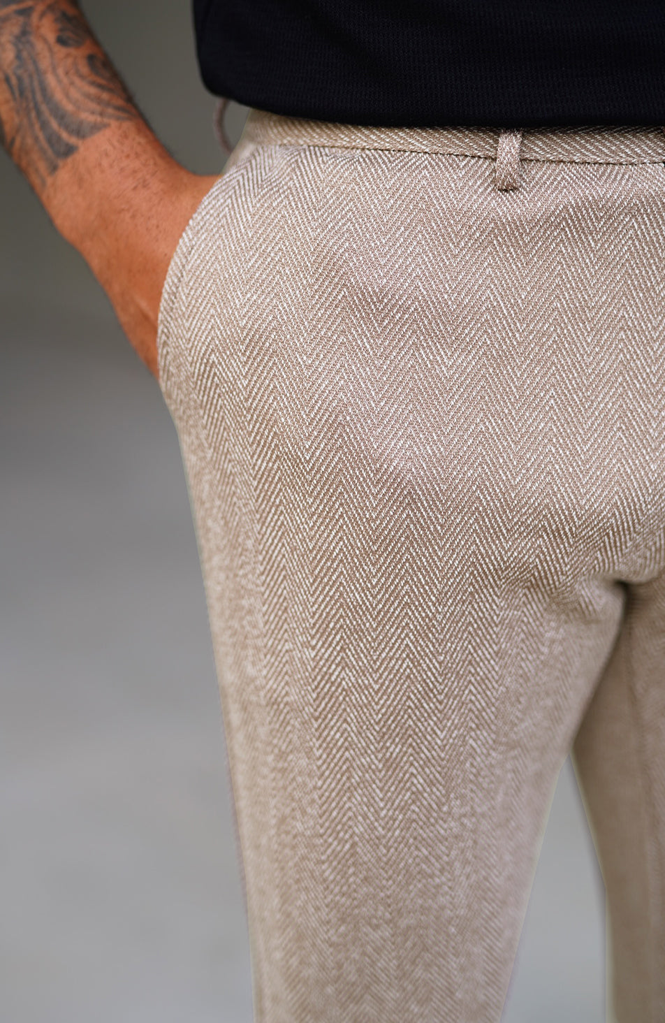 Zig Zag Premium Trousers in Taupe