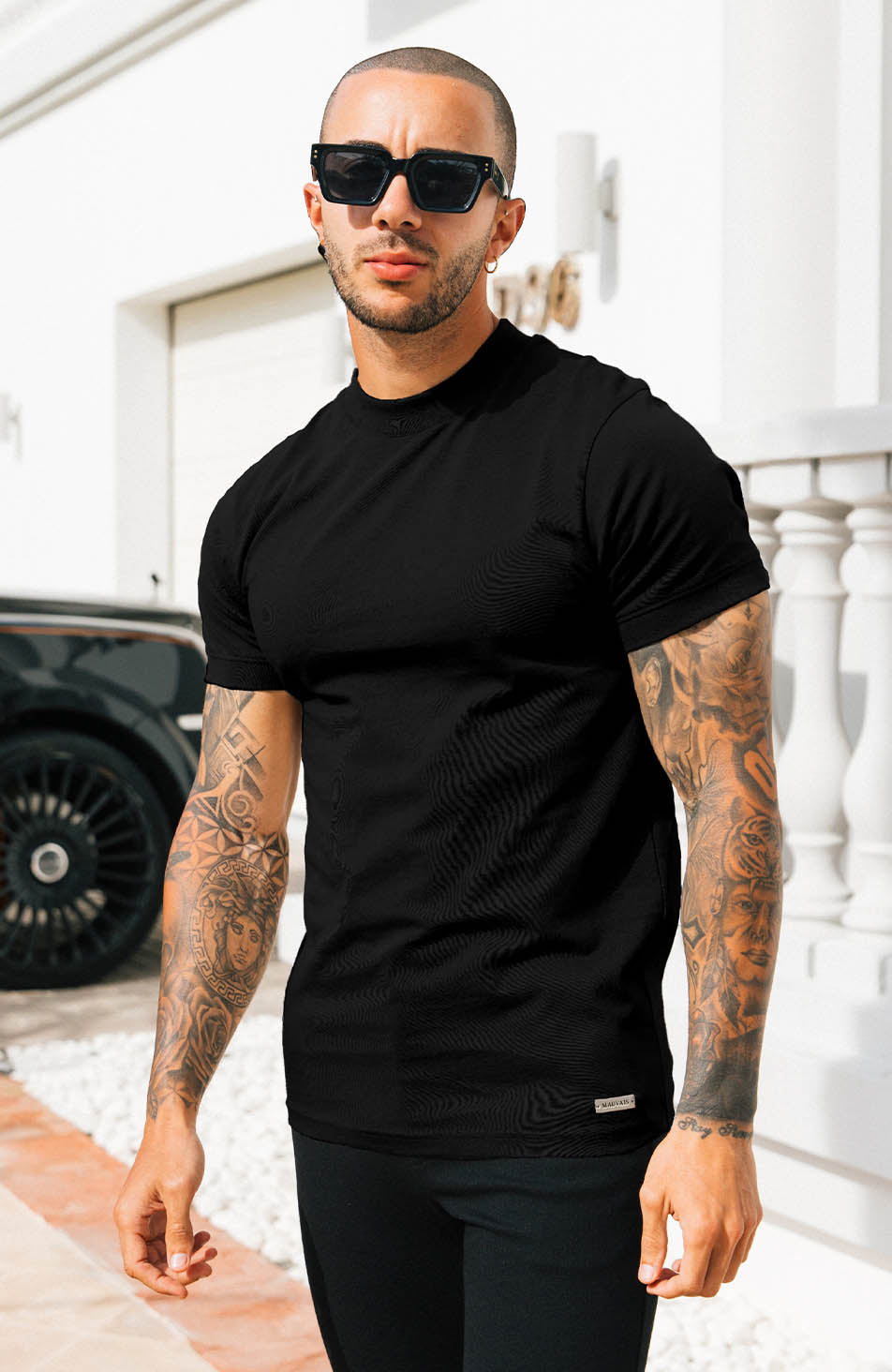 Signature Slim Tee in Black